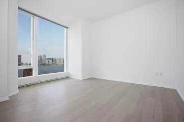 50 West Street spectacular 3 bedroom apartment for rent
