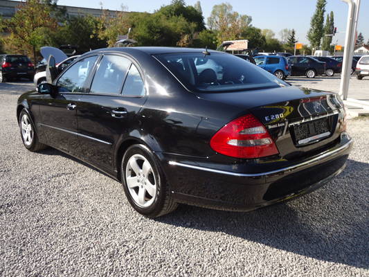 2006 Mercedes E280 , €17,900