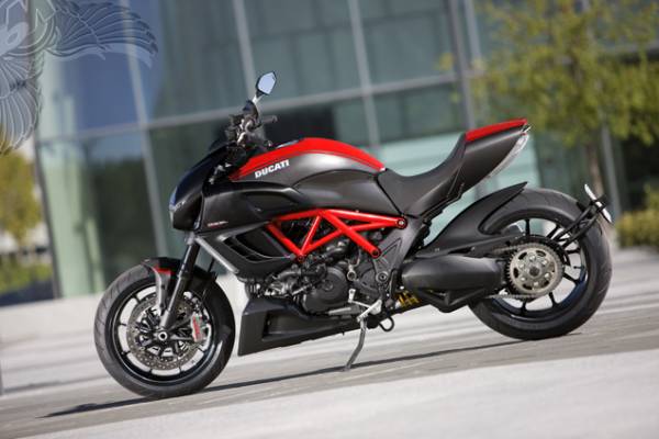 2013 Ducati Diavel   $12,500