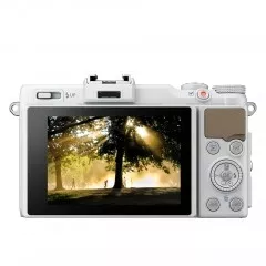 Olympus XZ-2, 12MP, FlashAir Card