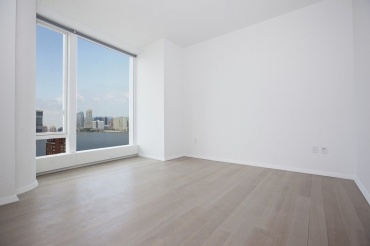 50 West Street spectacular 3 bedroom apartment for ...